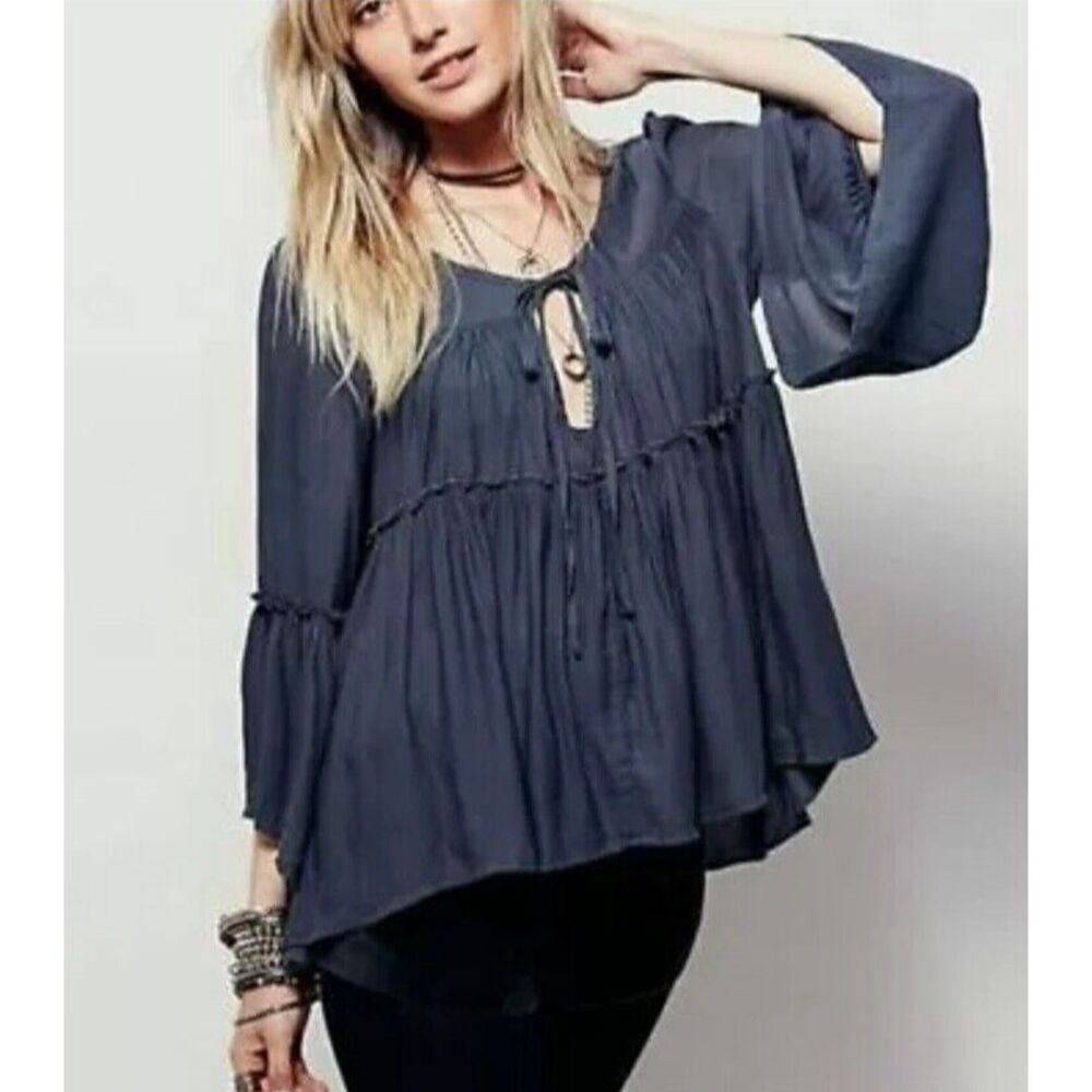 Free People Gray Tieredโ Peasant Boho Flowy Bell Sleeve Blouse Size XS